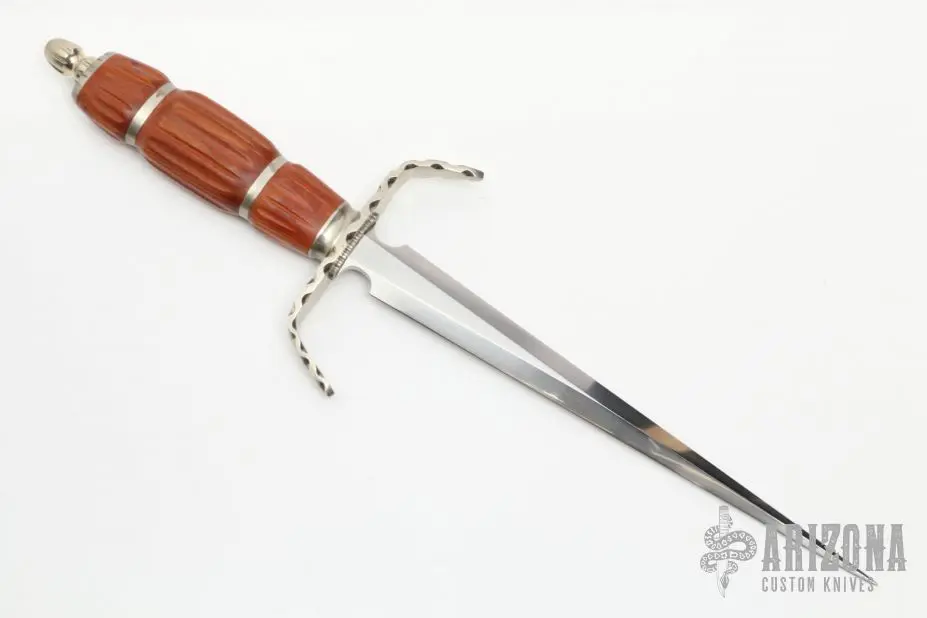 Dagger 4 Dagger - Image 2