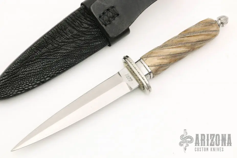 Spiral Fluted Oosic Dagger 3 Spiral Fluted Oosic Dagger